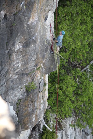 A different hanging belay